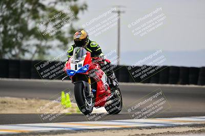 media/Apr-18-2025-TrackDaz (Fri) [[45f5874c44]]/B Group/Session 4 (Turn 6 - Outside)/